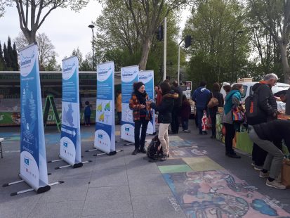 Rencontre avec les habitants au marché des 7 Deniers à Toulouse, le 14 avril 2019
